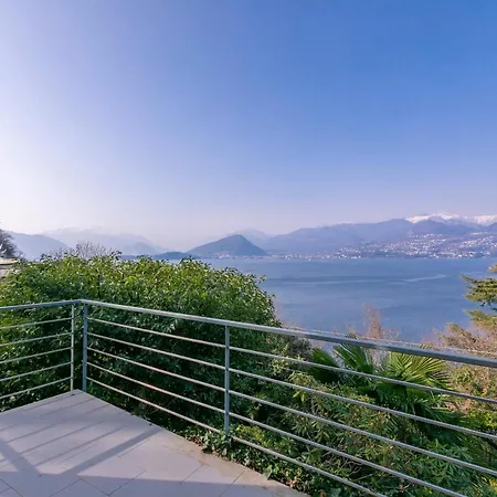Charming Sunset With Pool * Laveno-Mombello